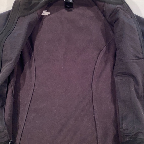 The North Face women’s black full zip long sleeve jacket size medium - Picture 8 of 9